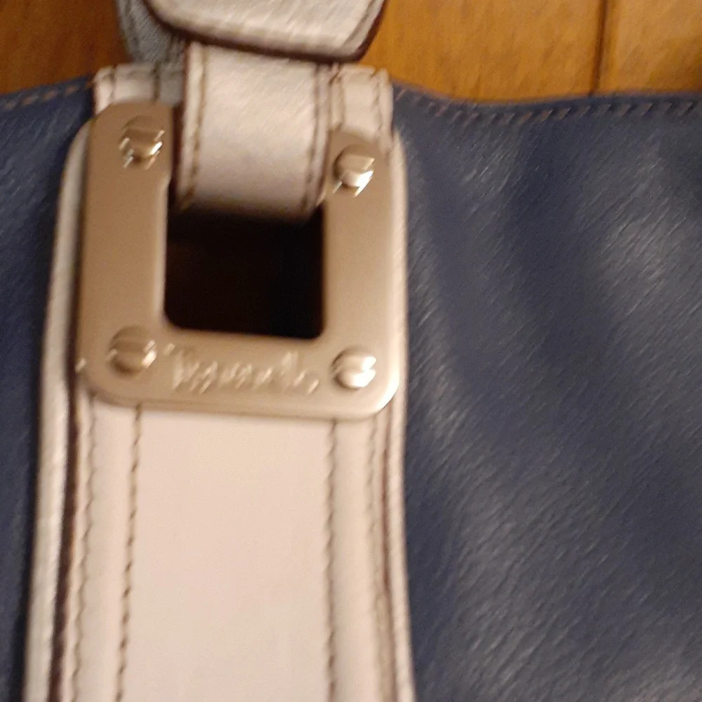 Vintage Tignanello leather handbag blue and white with 2 silver handles - Picture 2 of 6